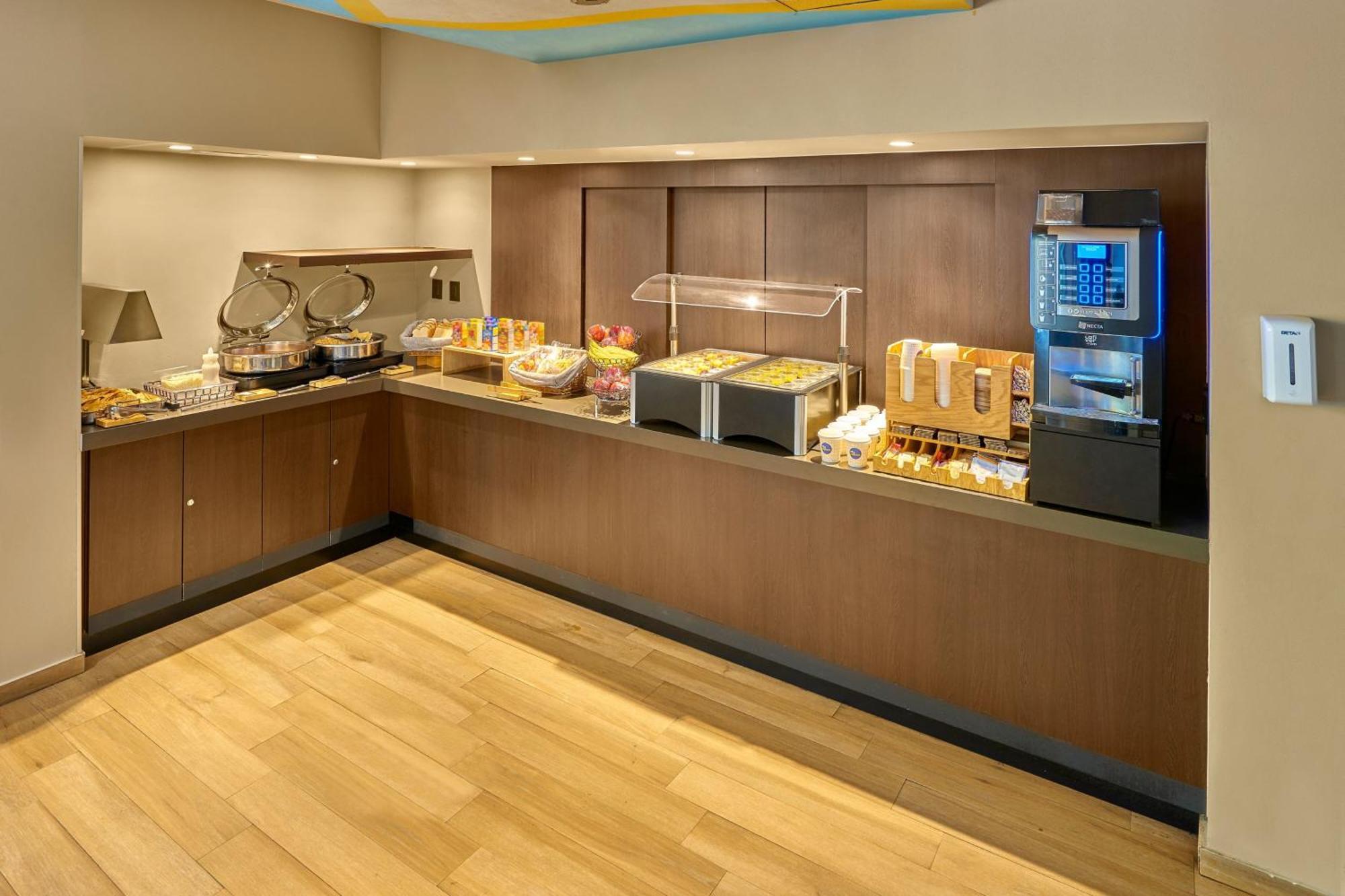 City Express Suites By Marriott Silao Aeropuerto Ngoại thất bức ảnh
